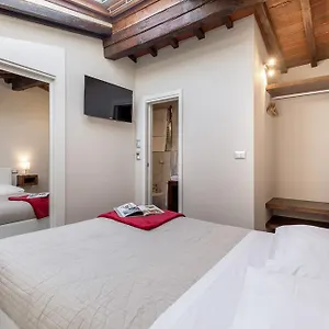 Boutique Santa Maria Novella 3* Florence